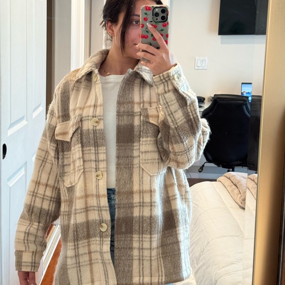 Zara oversized flannel coat. - Picture 2 of 6